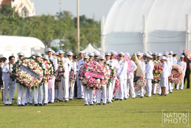 "วิษณุ" เป็นประธานพิธีวางพวงมาลาและถวายบังคมในวันคล้ายวันสวรรคต ร.5