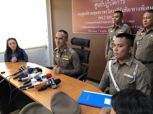 "หนิง ปณิตา" ควงสามี ยอมรับผิด มอบกระเช้า - ขอโทษ ส.ต.ท.