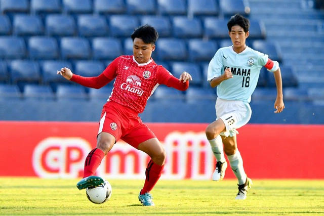 แข้ง"จูบิโล อิวาตะ"  ซิวแชมป์ 14 ปี