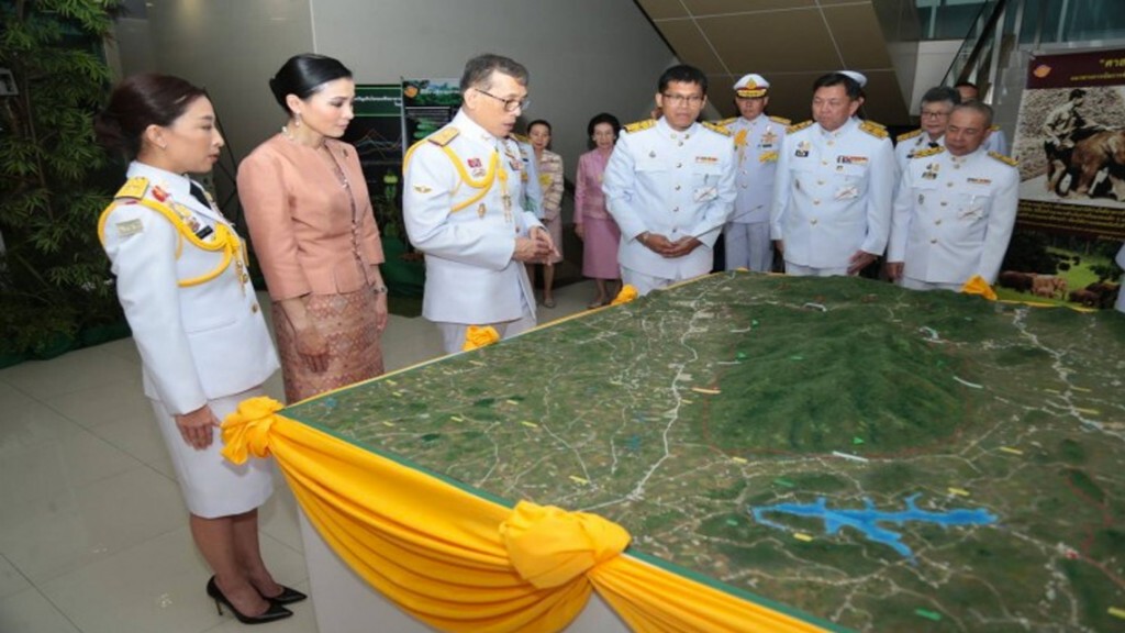 ในหลวง-ราชินี เสด็จฯ ทรงเปิดโครงการพัชรสุธาคชานุรักษ์