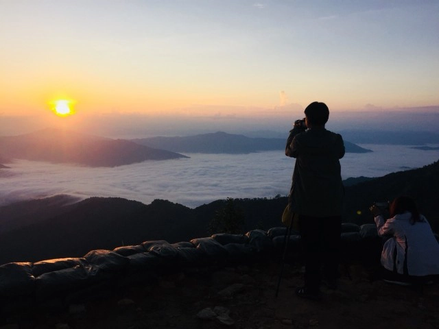 "ดอยผาตั้ง" จุดชม "ทะเลหมอก​ 2​ แผ่นดิน" กับ​ 3​ สิ่งต้องห้ามพลาด​