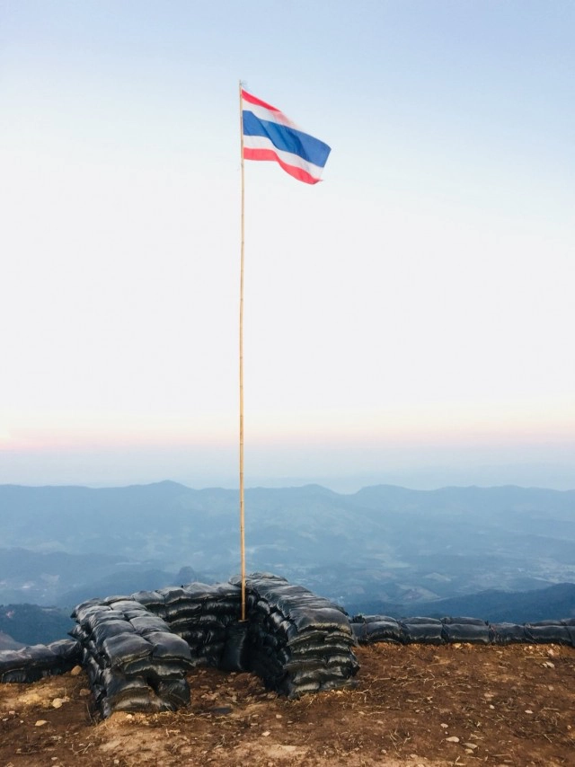 "ดอยผาตั้ง" จุดชม "ทะเลหมอก​ 2​ แผ่นดิน" กับ​ 3​ สิ่งต้องห้ามพลาด​