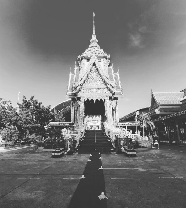 "ต่าย เพ็ญพักตร์" อำลาลูกชายคนเดียวครั้งสุดท้าย