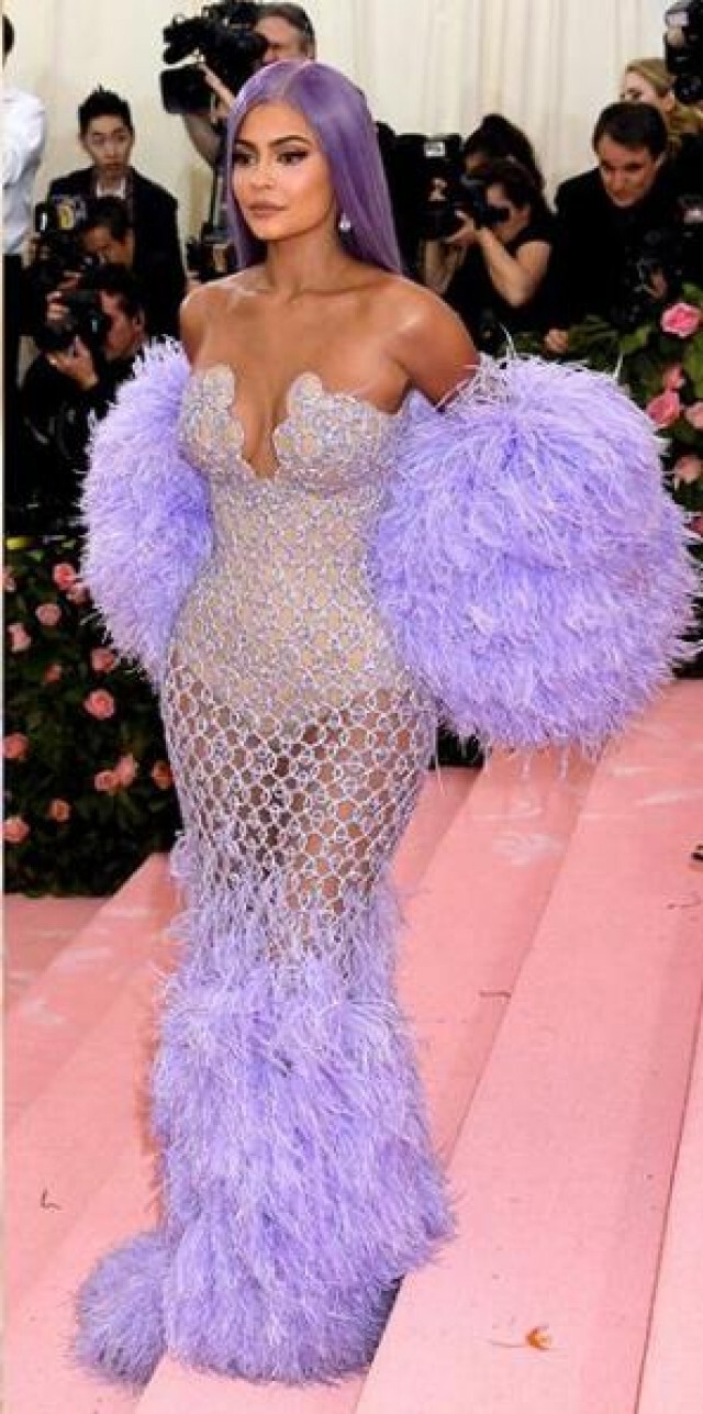 Kylie Jenne อภิมหาเศรษฐีที่อายุน้อยที่สุดในโลก
