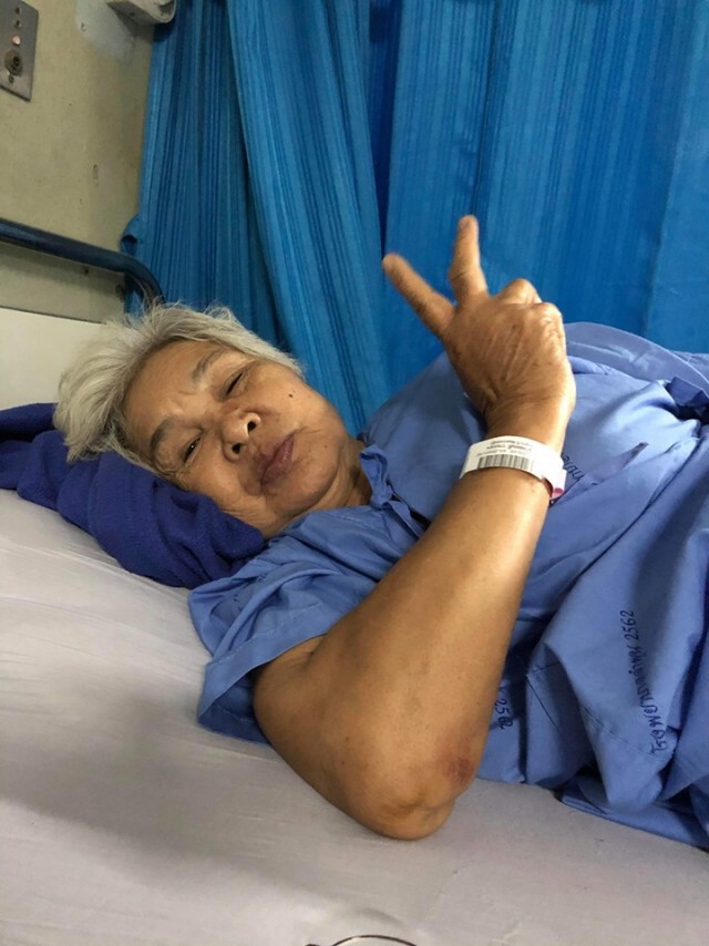 "ผู้ใช้เฟซบุ๊กรายหนึ่ง" โพสต์คลิปวีดีโอมอเตอร์ไซค์ชนยายแล้วขับหนี!