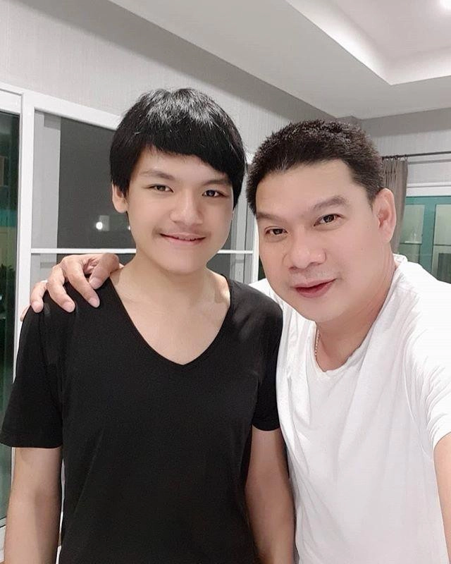 'นุ้ย เชิญยิ้ม' เผยวินาทีลูกชายเดินมาบอกผมเป็นเกย์