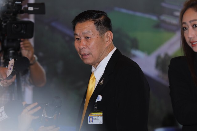 เสรีพิศุทธ์ ฉุน ตั้งโพเดี้ยมแถลงด่า!