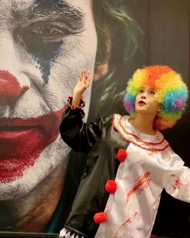 ทูลกระหม่อมฯ ทรงฉลองพระองค์ ชุด "แม่หมอ" รับฮาโลวีน