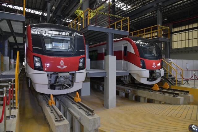 รฟท.เปิดตัวขบวนรถไฟฟ้าสายสีแดง พร้อมให้บริการต้นปี 64
