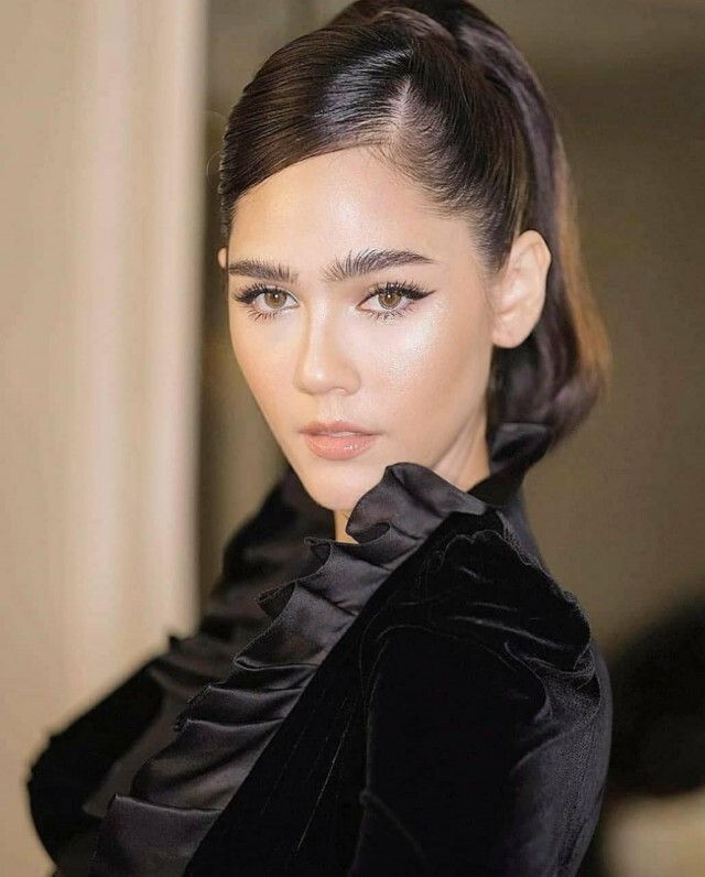 เผยภาพลุคสุดปัง "ชมพู่ อารยา" ร่วมงานดินเนอร์อลังการ