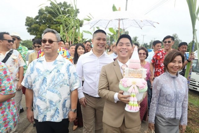 ชื่นมื่น! "เปาวลี" แต่ง "ลูกป๋ากิ๊ก" แบบไทย