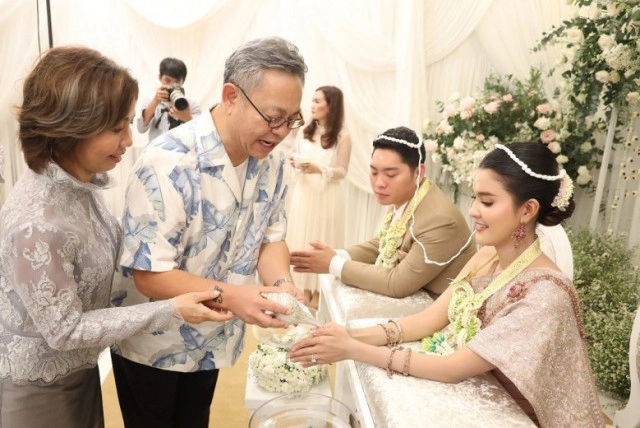 ชื่นมื่น! "เปาวลี" แต่ง "ลูกป๋ากิ๊ก" แบบไทย