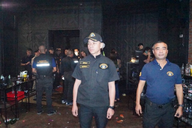 บุกจับผับสงขลา พบเด็กอื้อ 125 คน ผงะเด็กสุดอายุแค่ 14 ปี