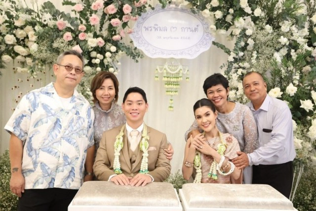 ชื่นมื่น! "เปาวลี" แต่ง "ลูกป๋ากิ๊ก" แบบไทย