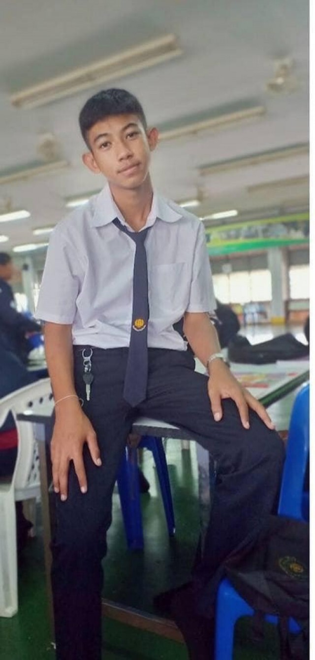 "น้องเอิร์ธ" เด็กวัย16ปี ผู้บริจาคอวัยวะเพื่อช่วยชีวิตผู้ป่วยคนอื่นถึง 4 ชีวิต