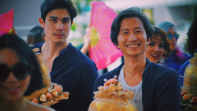 แก๊ง "เพื่อนสนิท" รวมตัวเฉพาะกิจ ร่วมงานแต่ง "เอส คมกฤษ"