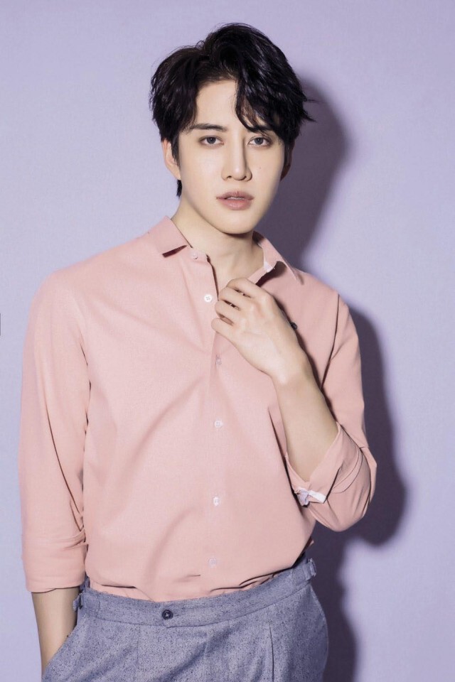 'ไมค์ พิรัชต์' คว้ารางวัลศิลปินต่างชาติยอดนิยมตอกย้ำความฮอตในจีน