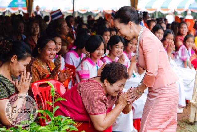กรมหลวงราชสาริณีสิริพัชร เสด็จไปทรงถวายผ้ากฐิน ณ วัดศรีเกษตรารา