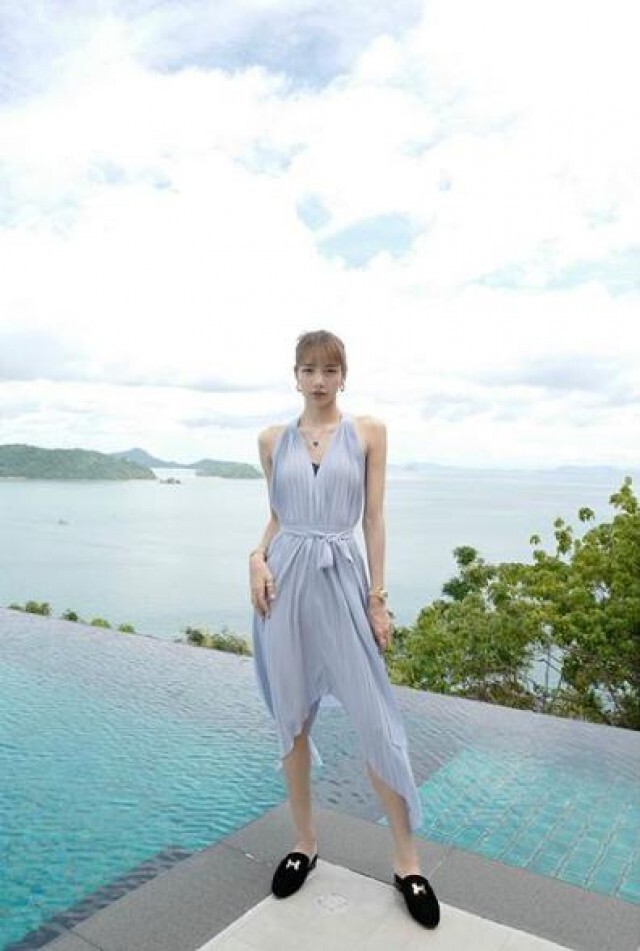 "ลิซ่า แบล็กพิงค์" โพสต์ภาพรัวๆ เซ็กซี่จัดเต็มพาคนกดไลค์เพียบ
