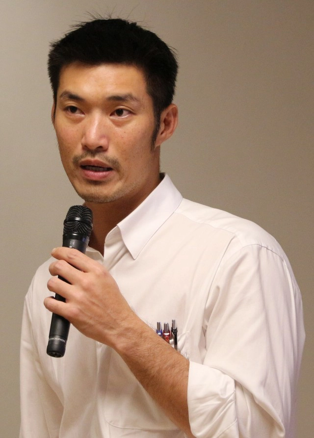 โพลเผย ปชช.อยากลอยกระทงคู่ นายกฯตู่ มากที่สุด