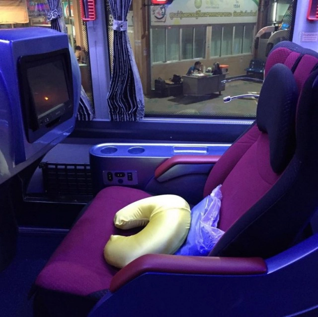 เปิดภาพที่นั่ง First Class ของสมบัติทัวร์กรุงเทพฯ-เชียงใหม่