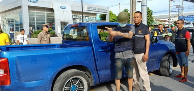 ทำแผนหนุ่มลั่นใส่คูอริหน้าผับดับ สารภาพแค้นถูกด่าแม่ถีบรถต่อหน้าหญิง
