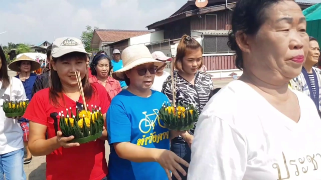 สืบสานประเพณีพื้นบ้าน ท่าวังควาย แข่ง เรือพายจานข้าว ตีโป่ง ว่ายถังน้ำ