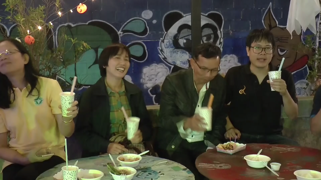 ไอเดียเก๋! "นมฮิมมอ" ร้านนม บรรยากาศ ร้านเหล้า