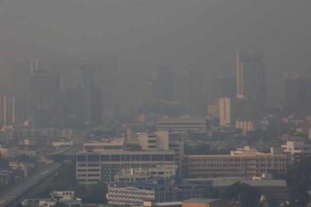 "สธ." เน้นย้ำประชาชนเฝ้าระวังฝุ่น PM2.5 แนะสวมหน้ากาก N95 ป้องกัน!