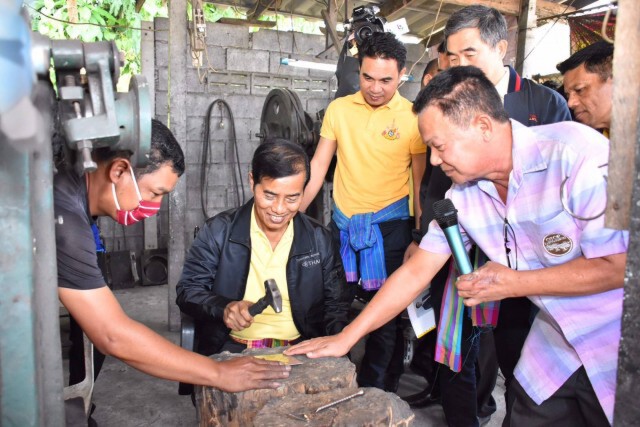 การบินไทยหนุนผลิตภัณฑ์ OTOP ขายบนเครื่องบิน