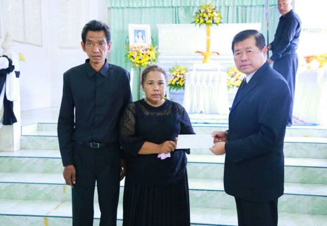 "นิพนธ์" ลงใต้ เป็นประธานพระราชทานเพลิงศพ ชรบ. ผู้เสียชีวิต-เยี่ยมให้กำลังใจผู้ได้รับบาดเจ็บ