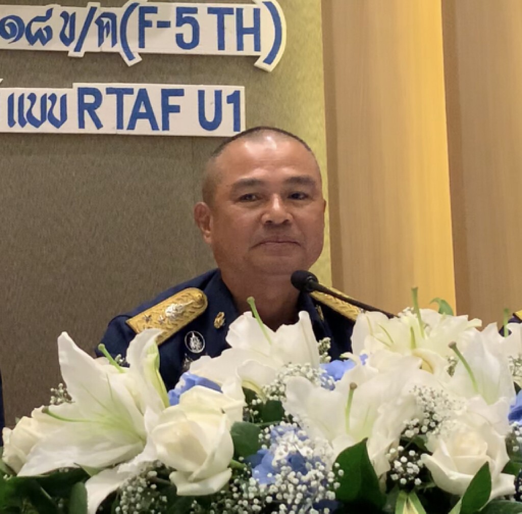 ผบ.ทอ. ย้ำ รธน. เหมือนซอฟแวร์คอมฯ ยังใช้ได้ดีมาก ผบ.ทอ. ย้ำ รธน. เหมือนซอฟแวร์คอมฯ ยังใช้ได้ดีมาก
