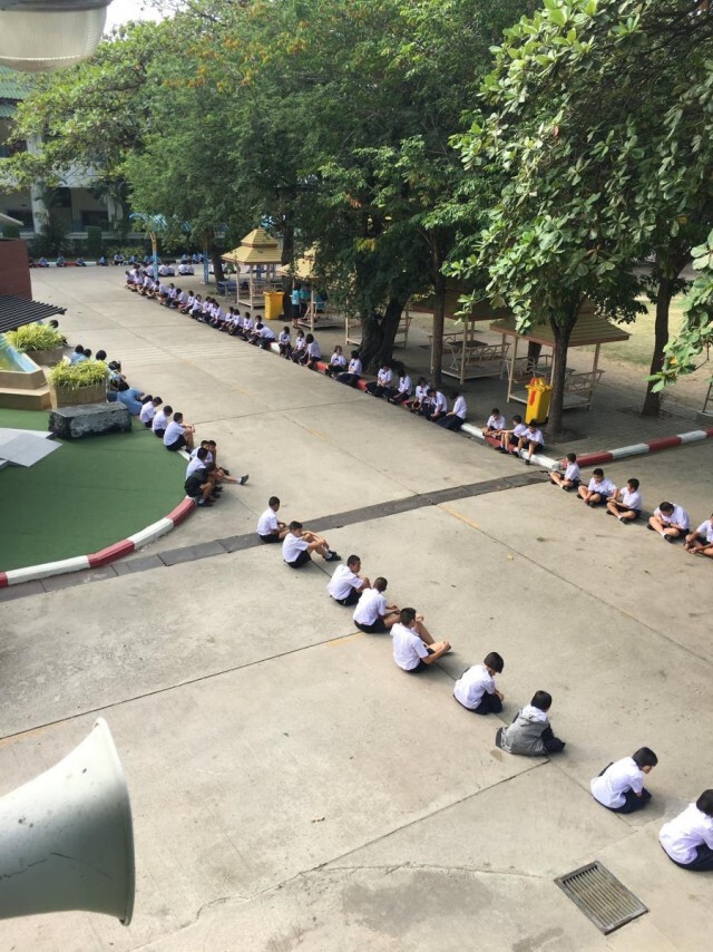 นร.โรงเรียนดังเปิดใจ หลังกระแสดราม่า กราบผอ.คนใหม่