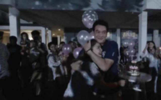 "ชาคริต" ซึ้งใจ หลังภรรยาเผยความในใจในวันครบรอบแต่งงาน