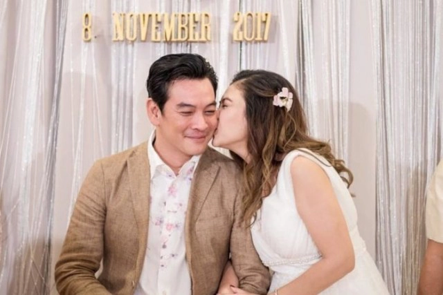 "ชาคริต" ซึ้งใจ หลังภรรยาเผยความในใจในวันครบรอบแต่งงาน