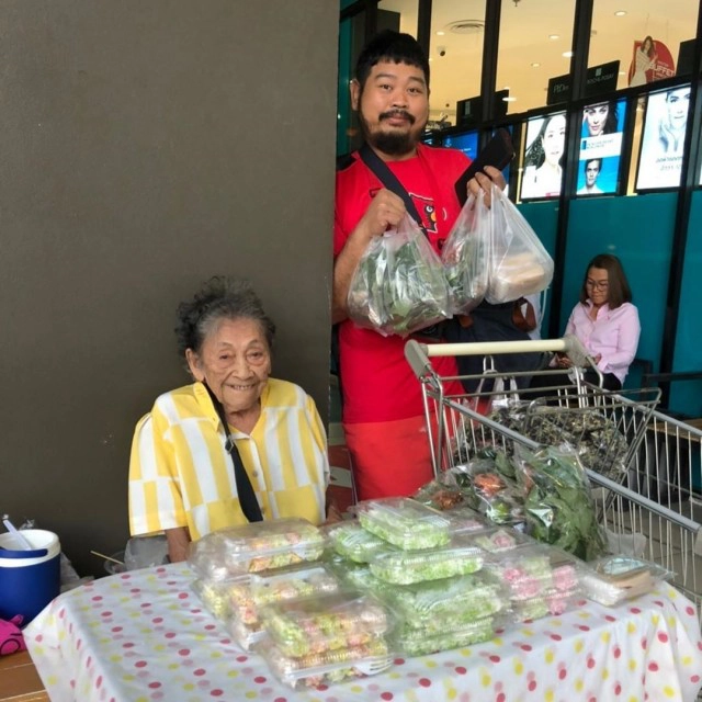 โบว์ อดีตแฟน ป๊อป ปองกูล โผล่คอมเมนต์ไอจี หลังจากเลิกรา