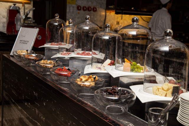 Scalini Bistecca & Negroni Night