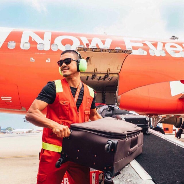 โซเซียลแห่แชร์! หนุ่มทำงานเป็นแรมป์สายการบินดัง 15 ปี จากเงินเดือนหลักหมื่นสู่เงินเก็บหลักล้าน!!
