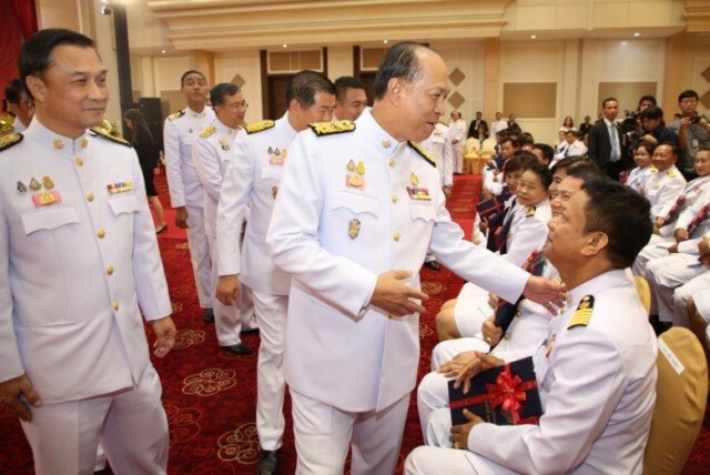 "อนุพงษ์" มอบรางวัลวันกำนันผู้ใหญ่บ้าน ปี 2562