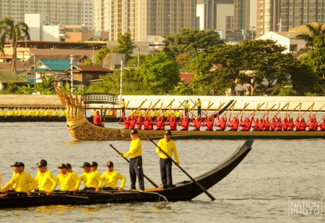 ฝึกซ้อมขบวนเรือพระราชพิธิ ในการเสด็จพระราชดำเนินเลียบพระนคร