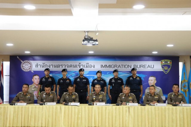 รวบแก๊งล้วงกระเป๋าชาวเวียดนาม ตระเวนฉกทรัพย์ในงานลอยกระทง