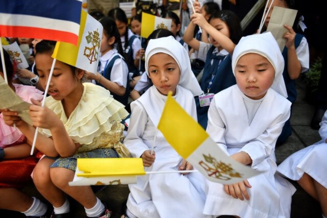 สมเด็จพระสันตะปาปาฟรังซิส เสด็จถึงไทยแล้ว