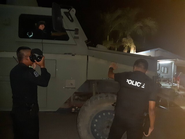 เจ้าหน้าที่ปะทะคนร้ายดับ2 ทหารหญิงเสี่ยงชีวิตบุกช่วยเด็กปลอดภัย