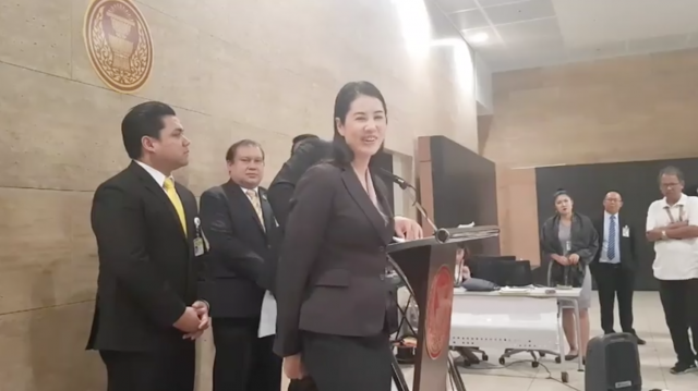 "ปารีณา" ยกมือไหว้สื่อฯ งดสัมภาษณ์ที่ดินเขาสน 1700 ไร่