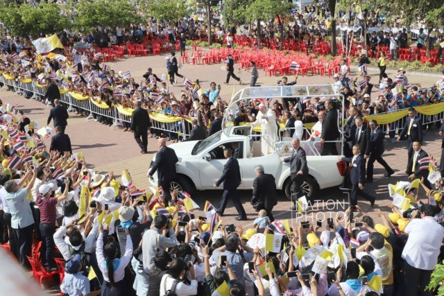 รวมภาพ "โป๊ปฟรานซิส" เสด็จเยือนสามพราน