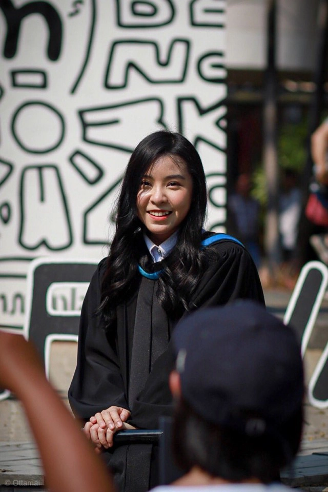 เก่งจริงสาวคนนี้!! โอตะร่วมยินดี "ตาหวาน BNK48" คว้าเกียรตินิยมอันดับ2