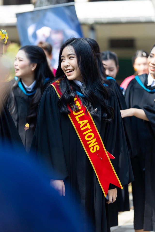 เก่งจริงสาวคนนี้!! โอตะร่วมยินดี "ตาหวาน BNK48" คว้าเกียรตินิยมอันดับ2