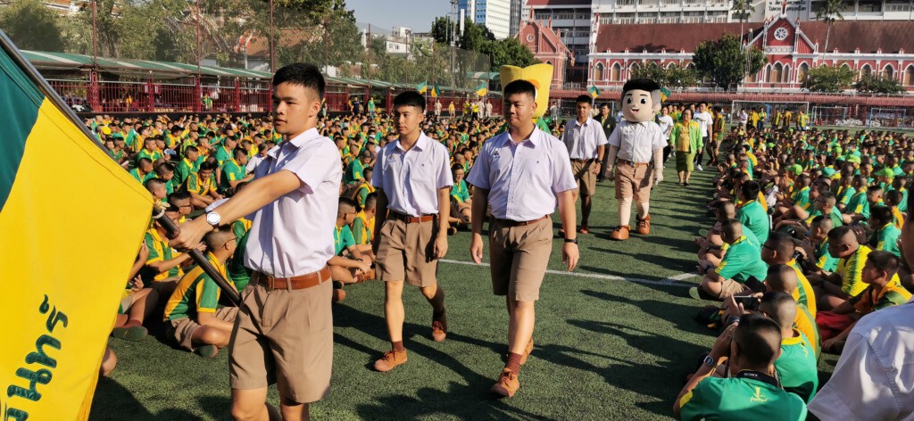 เทพศิรินทร์ ชื่นมื่นฉลองแชมป์จตุรมิตรรอบ20ปี -อัดฉีด3.3ล้าน