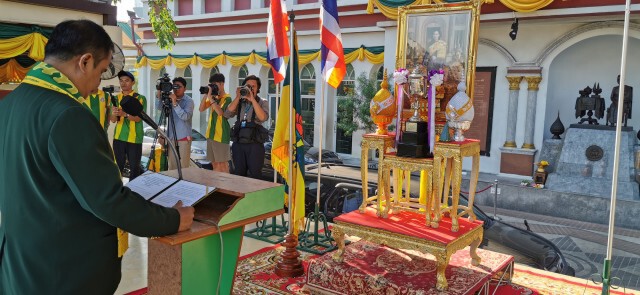 เทพศิรินทร์ ชื่นมื่นฉลองแชมป์จตุรมิตรรอบ20ปี -อัดฉีด3.3ล้าน