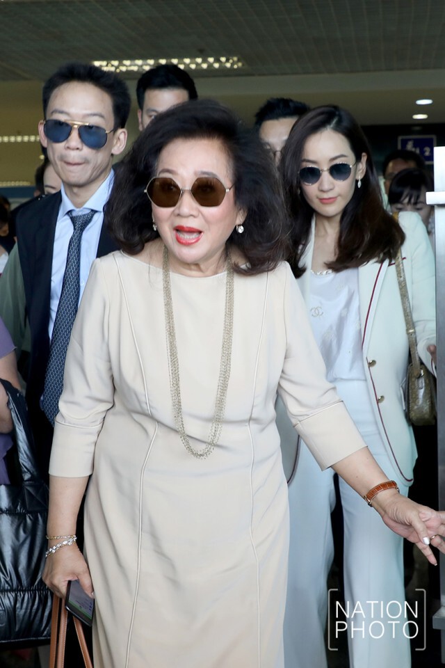 รอยยิ้มของครอบครัว "ชินวัตร"